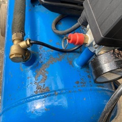 エアコンプレッサー　の画像