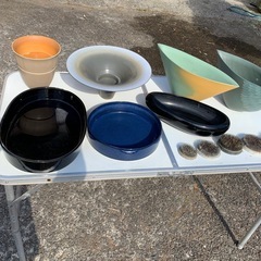 花瓶、剣山　数種類の画像