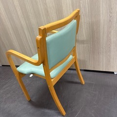 カルモ 木製 肘掛け スタッキング の画像