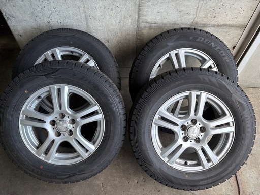 【バリ山】スタッドレスホイール４本セット PCD100 プリウス等に！