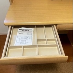 無料　こども用学習机の画像