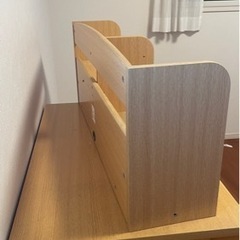 無料　こども用学習机の画像