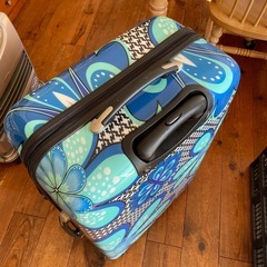 スーツケースの画像