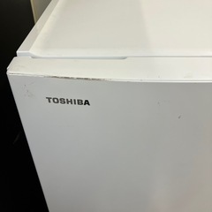 「安心の1年保証付。【２ドア冷蔵庫 TOSHIBA GR-U15BS 2023年製 153L キズヨゴレ有】取りに来れる方限定。」の画像