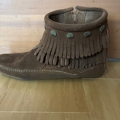 MINNETONKAミネトンカ モカシンブーツの画像