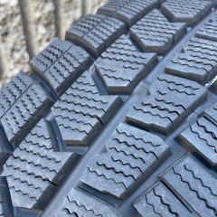 スタッドレスタイヤ205/
60R16ホイールセット美品の画像