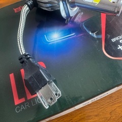 LEDヘッドライト H4 HI-LOWの画像