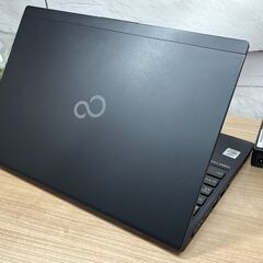 限定品〉024 Fujitsu Lifebook U9310/E 8GB/SSD256 第10世代 office2024 軽量　ノートパソコンの画像