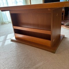 ダイニングテーブル
の画像