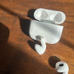 AirPods 代3世代の画像