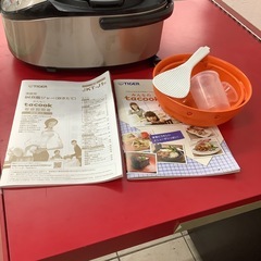 TIGER  タイガーIH 炊飯器　炊飯ジャー　5.5合炊き　JKT-J101 2018年製の画像