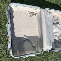 スーツケース  
の画像