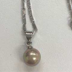 ホワイト系　パールネックレス（黒蝶貝）の画像