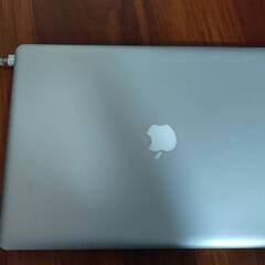 （ジャンク）2009年 MacBook 17インチ RAM8GBの画像