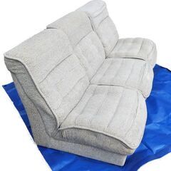 カリモクのソファー　3個で1セット　3個を並べた参考写真です。の画像