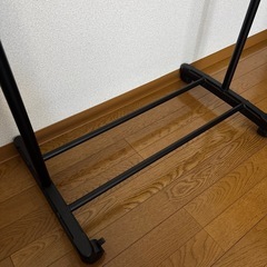 ハンガーラック　ブラックの画像