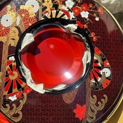 オードブルを入れる器の画像