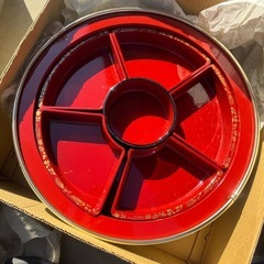 オードブルを入れる器の画像