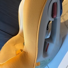 【お値引きご相談ください】Combi チャイルドシートの画像