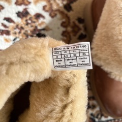 UGGのふわふわムートンブーツ
の画像