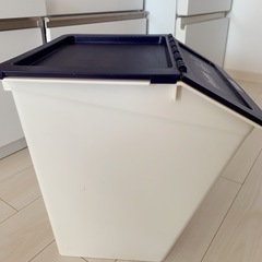 収納ケース　収納箱　ゴミ箱の画像