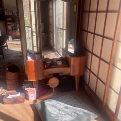 着物棚や箪笥などの画像