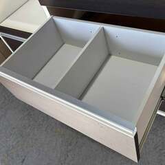 ガルト ステンレストップキッチンカウンター、コンセント・キャスター付 幅122cm Usedの画像