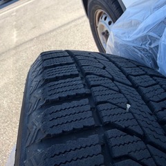 トヨタアクア　中古スタッドレスタイヤの画像