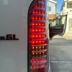 商談中　200系 ハイエース 標準 ワイド フルLED フルファイバー テールライト バックランプ テールランプの画像