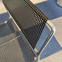 A2511-349 Niels Jorgen Haugesen 1977年 X-ライン チェア① hommage版 北欧風 スチールフレーム メッシュ素材 ブラック サビ、キズ汚れ有りの画像