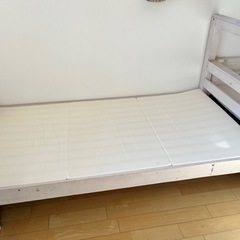 2段ベットの画像