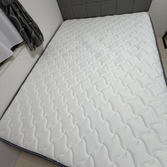 ベッドフレーム、ベッドマットセット（ダブルサイズ）の画像