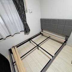 ベッドフレーム、ベッドマットセット（ダブルサイズ）の画像