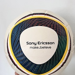 adidas サッカーボールの画像