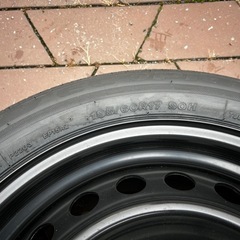 60系プリウス純正ブリヂストンタイヤの画像