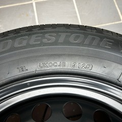 60系プリウス純正ブリヂストンタイヤの画像