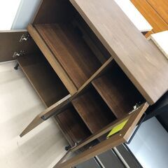 【ジャングルジャングル和歌山店】【Wa3320】レンジ台 ﾌﾞﾗｳﾝ　リユースショップ リサイクルショップ 中古家具 中古家電 中古自転車 古着 冷蔵庫の画像