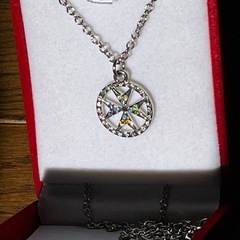 ブリリアントアローのネックレス他の画像