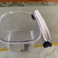 ②タッパーの画像