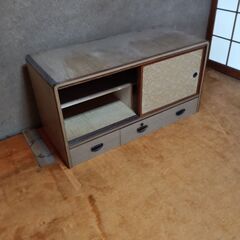 ３段タンスの頭のみ　の画像