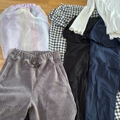 130cm女の子洋服　15点 ズボンスカートーTシャツの画像