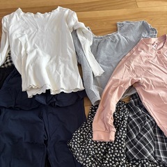 130cm女の子洋服　15点 ズボンスカートーTシャツの画像