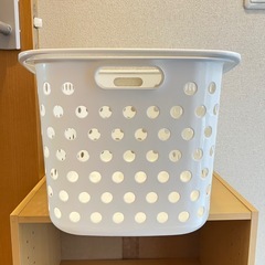 洗濯カゴの画像