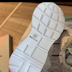 新品　厚底スニーカー　22.5cmの画像