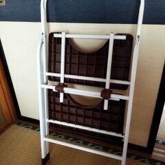 折りたたみ式踏み台の画像