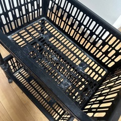 取引中　かご　収納　キャスター付きの画像