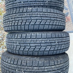 スタッドレスタイヤ 175/65r15 の画像