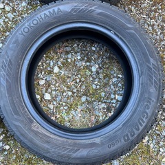 スタッドレスタイヤ 175/65r15 の画像