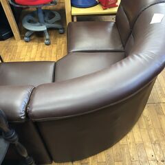 どりーむ鹿大前店No.3390　3人掛けソファ　カーブ型　ローソファ　3分割の画像