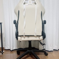 ゲーミングチェアの画像
